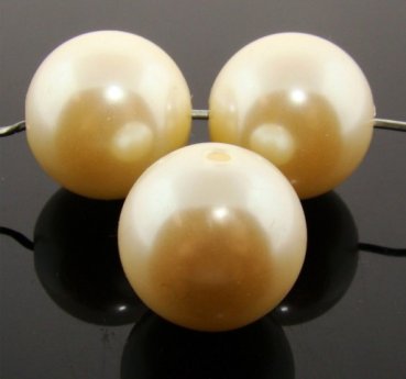 CULTURA 22MM ROUND SMOOTH JAPANESE PEARLS - Lot of 12 CULTURA 22MM ROUND SMOOTH JAPANESE PEARLS - Lot of 12